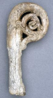 Head of crozier (crosse) (Side)