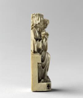 Relief (appliqué) (Side)