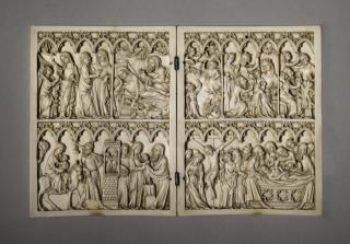 Diptych, 2 registers, 7 arches across (frise d'arcatures; colonnettes) (Front)