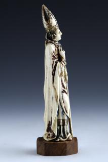 Statuette (Side)