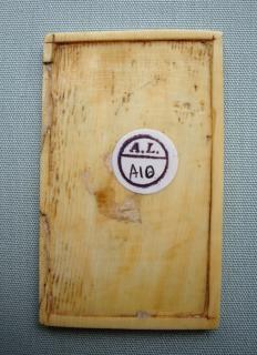 Writing tablet, 1 register, 3 arches across (plaquette, frise d'arcatures; tablette à écrire) (Back)