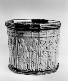 Octagonal pyx or reliquary (pyxide)