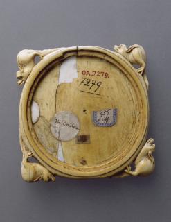 Mirror case (valve de miroir) (Back)