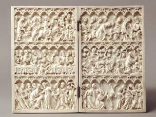 Diptych, 3 registers, 7 arches across (frise d'arcatures) (Front)