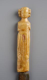 Knife handle (manche de couteau) (Front, detail)