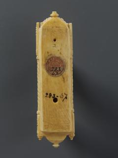 Pendant (Back)