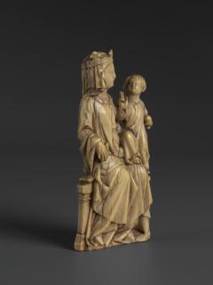Relief (appliqué) (Side)
