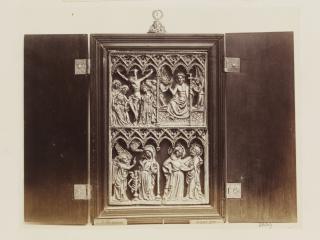 Openwork panel (probably fragment of a diptych), 2 registers, 6 arches across (plaque ajourée; frise d'arcatures; colonnettes) (Front)