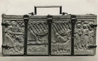 Casket (coffret) (Body, back)