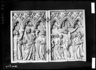 Diptych, 1 register, 3 arches across (frise d'arcatures; plaquettes) (Front)
