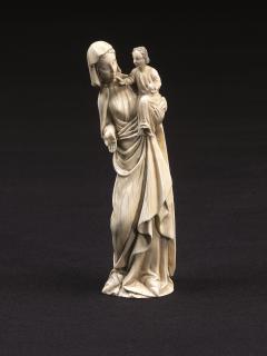 Statuette (Front)