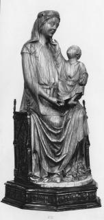 Statuette (Front)