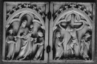 Diptych, 1 register, 1 arch across (plaquettes) (Front)