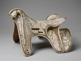 Saddle (selle); so-called 'Tratzberg Saddle' (Left side)