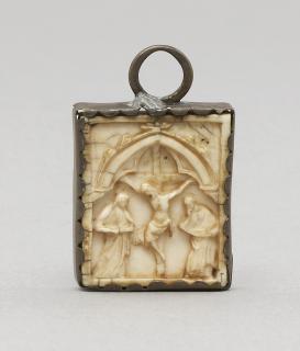 Double-sided panel, 1 register, 1 arch across (plaquette); pendant (Side 2)