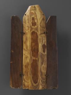 Gabled triptych, 3 registers and 2 registers, 1 arch across (Back, open)
