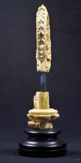 Head of crozier (crosse) (Side)