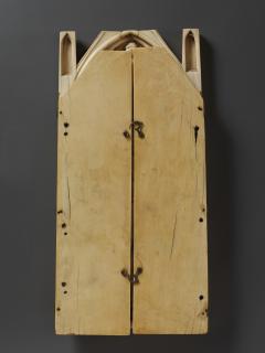 Gabled triptych, with arches (colonnettes) (Front, closed)