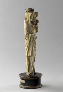 Statuette (Side)
