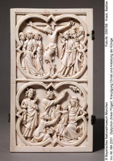 Diptych, 2 registers, with quatrefoils (quatre-feuilles) (Wing, left, front)