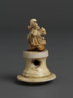 Statuette (Side)