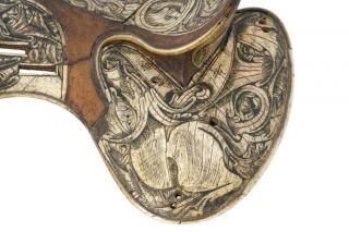 Saddle (selle) (Left side, detail)