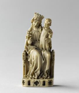 Relief (appliqué) (Front)