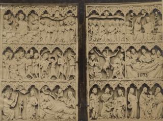 Diptych, 3 registers, 6 arches across (frise d'arcatures; colonnettes) (Front)