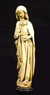 Relief (appliqué) (Front)