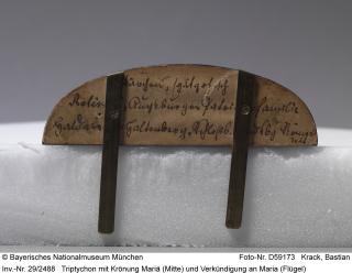 Ogee-shaped triptych, 1 register; reliquary (Bottom)