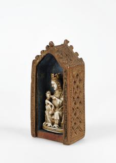 Statuette (Side)
