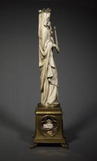 Statuette (Side)