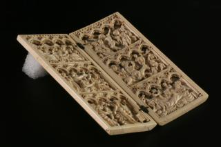 Diptych, 3 registers, 4 arches across (frise d'arcatures; plaquettes; colonnettes)