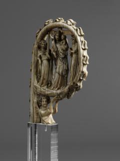 Head of crozier (crosse) (Side 1)