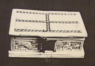 Box (boite) (Body, front)