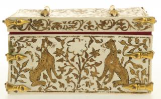 Painted casket (coffret) (Body, front)
