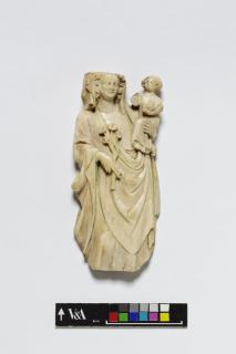 Relief (appliqué) (Front)