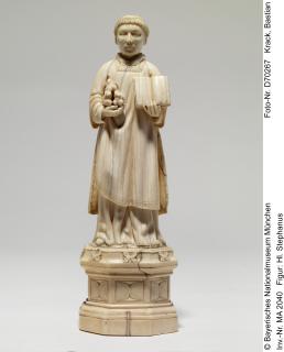 Statuette (Front)