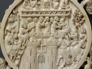 Mirror case (valve de miroir) (Front, detail)