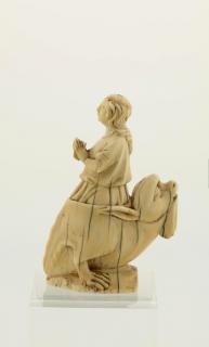 Statuette (Side)