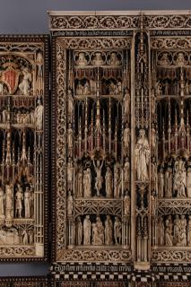 Openwork triptych, 4 registers (ajouré) (Front, detail)