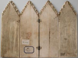 Gabled polyptych, 2 registers, 1 arch across (frise d'arcatures; colonnettes) (Back)