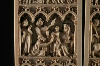 Diptych, 3 registers, 4 arches across (frise d'arcatures; plaquettes; colonnettes) (Front, detail)