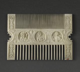 Comb (peigne double) (Side 1)