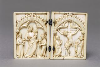 Diptych, 1 register, 1 arch across (plaquettes) (Front)