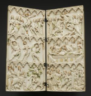 Diptych, 3 registers, 5 arches across (frise d'arcatures) (Front)