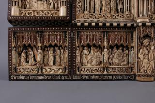 Openwork triptych, 4 registers (ajouré) (Front, detail)