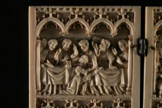Diptych, 3 registers, 4 arches across (frise d'arcatures; plaquettes; colonnettes) (Front, detail)