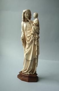 Statuette (Front)