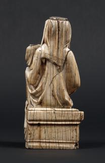 Statuette (Back)